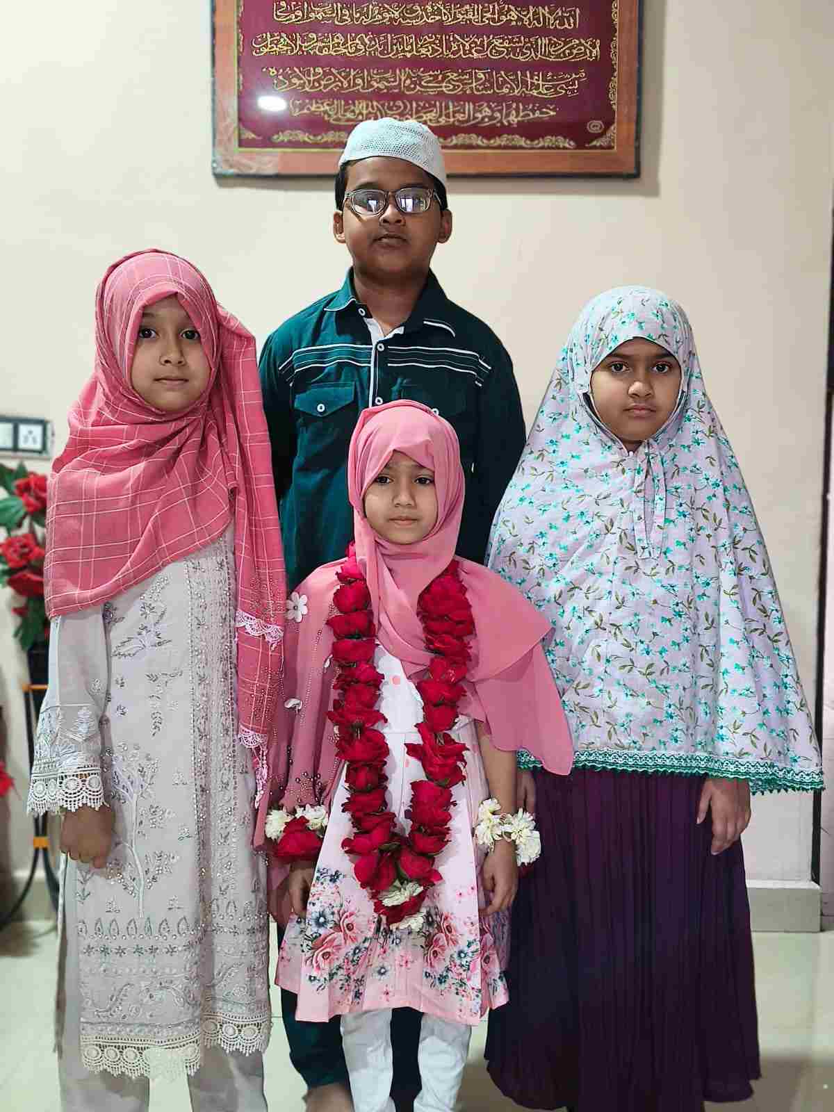 छह वर्षीय बालिका का आदर्श — अनवर खान की पुत्री ने रखा रोज़ा